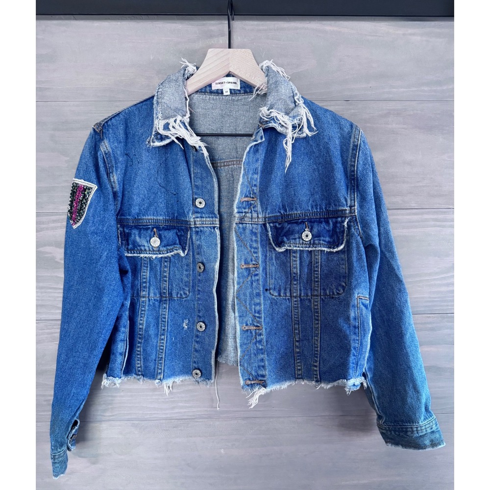 Sunset + Spring Distressed Denim Jacket Beaded Embellished Patch Size‎ XS